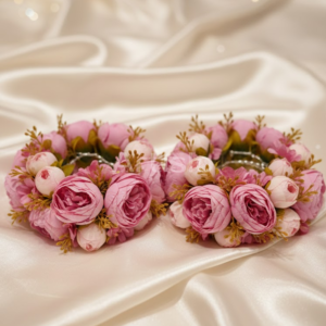 the vintage peach rose gajra